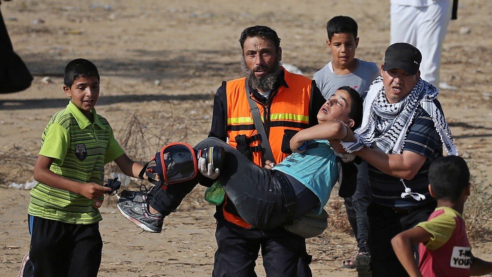 إصابة عشرات الفلسطينيين في غزة خلال فعاليات "الأرض مش للبيع"
