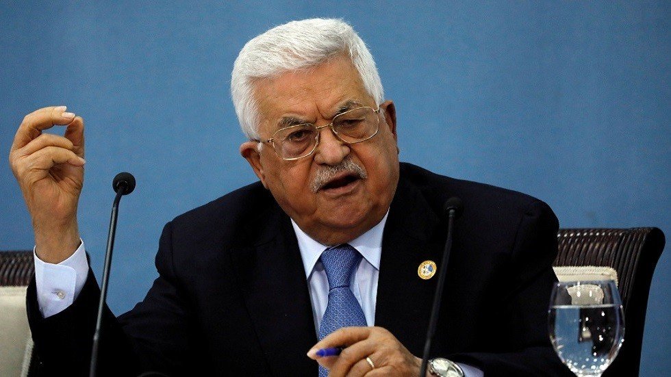 عباس: مستعدون للتفاوض مع أمريكا في حال تراجعت عن قراراتها 