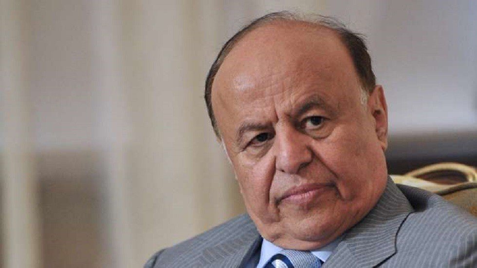 نجل هادي يثير الجدل على "تويتر" برقص و"تخزين" في الرياض