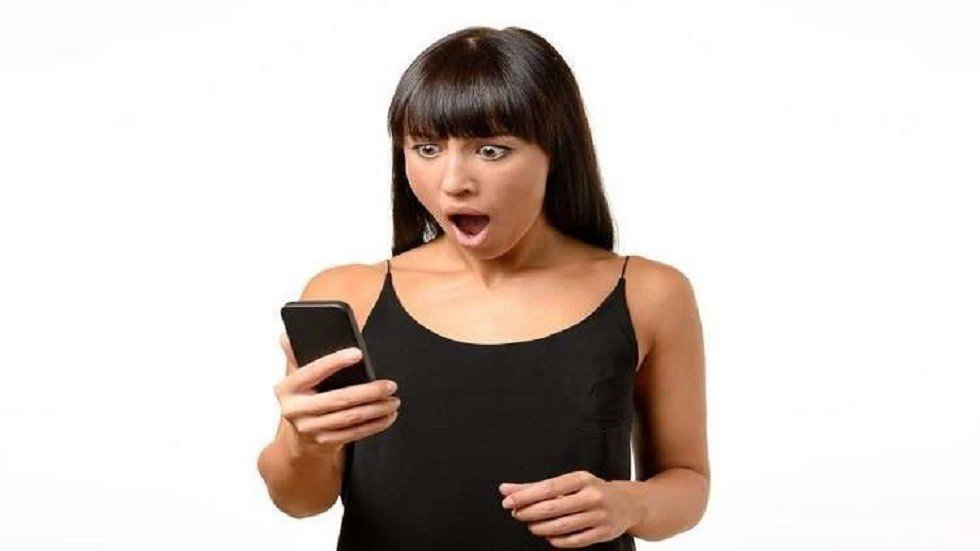 تطبيق يعري النساء فقط بكبسة زر.. يثير جدلا واسعا