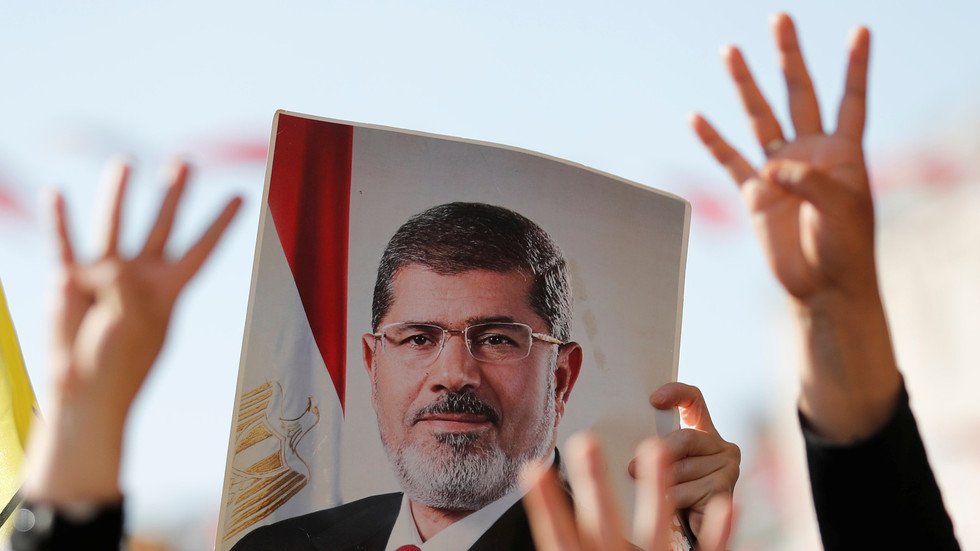 "القاعدة" يصدر بيانا بشأن وفاة مرسي