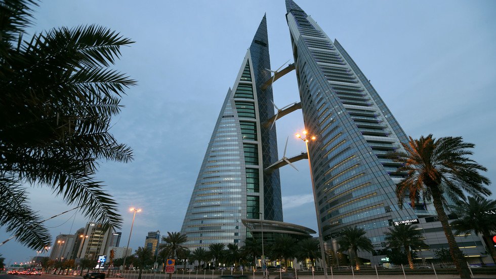 بعد بيان برلماني غاضب.. وزير بحريني يتهم قطر بـ"الإساءة لكل ما هو خليجي"