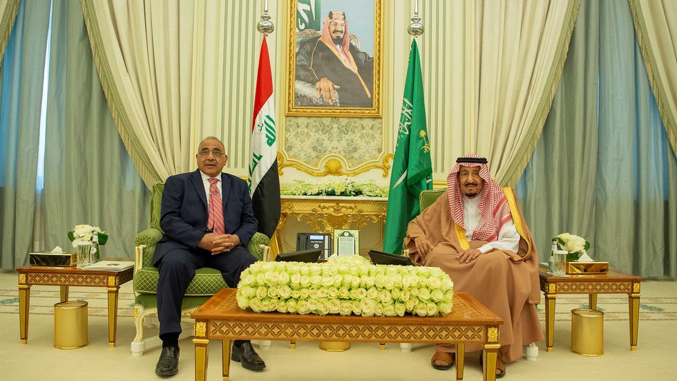الملك سلمان وعبد المهدي يبحثان تجنيب المنطقة خطر الحروب وإرساء استقرار أسعار النفط