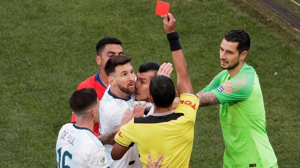 اتحاد أمريكا الجنوبية يرد على اتهامات ميسي بالفساد