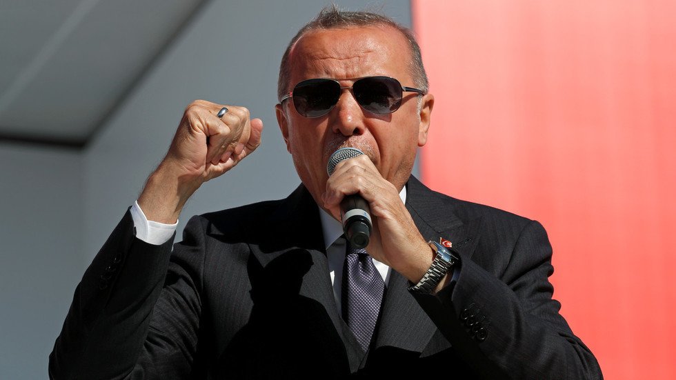 أردوغان: سنستخدم "إس-400" حال تعرض تركيا لهجوم