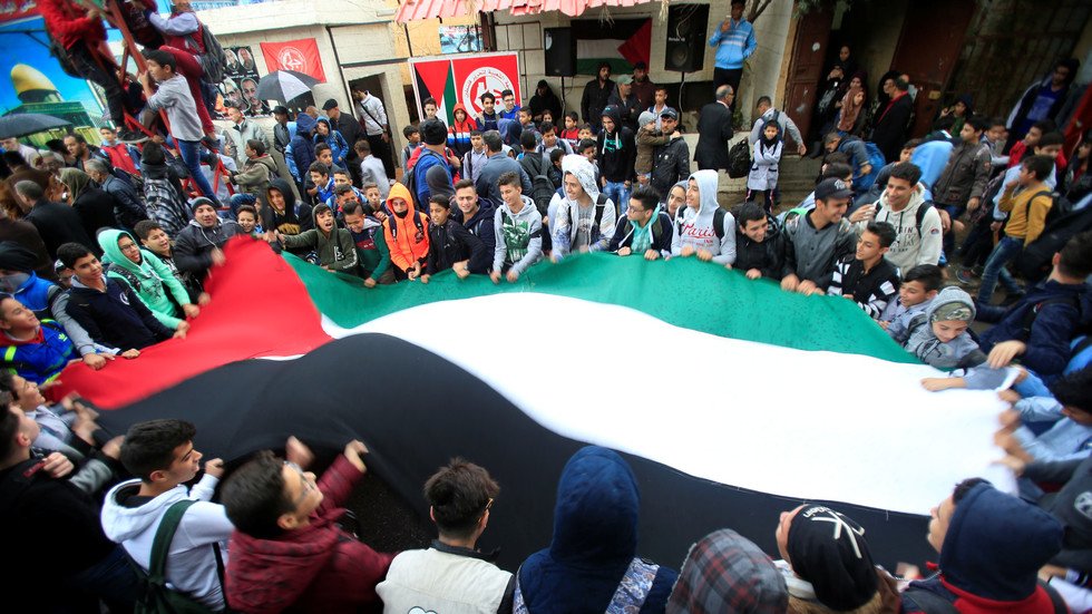 السلطة الفلسطينية: قرار وزارة العمل اللبنانية لا يخدم هدف مواجهة التوطين