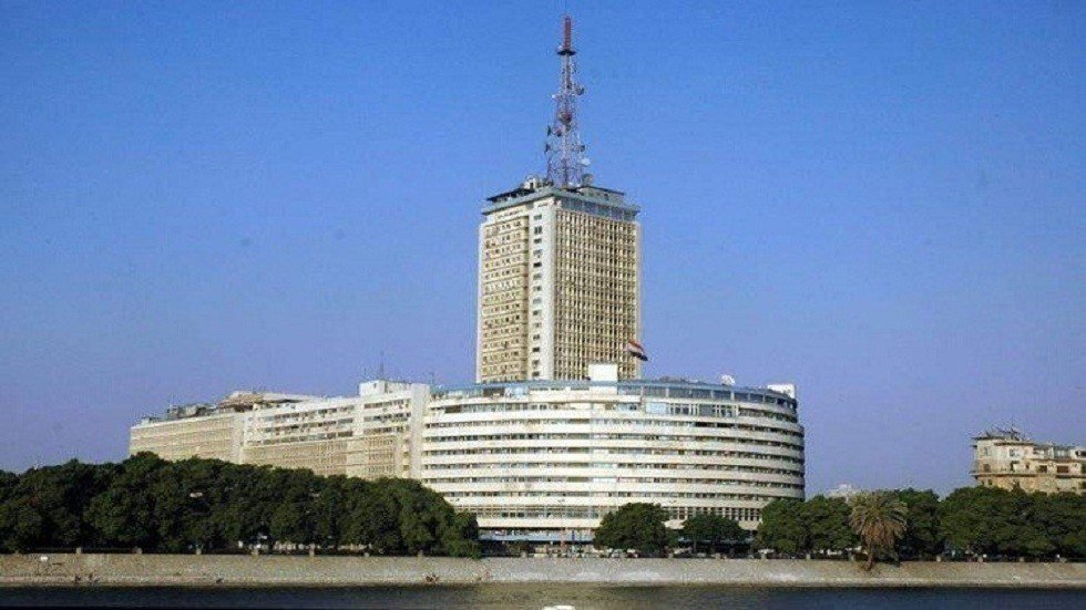التلفزيون المصري يوضح حقيقة إذاعة أذان الفجر الساعة العاشرة صباحا