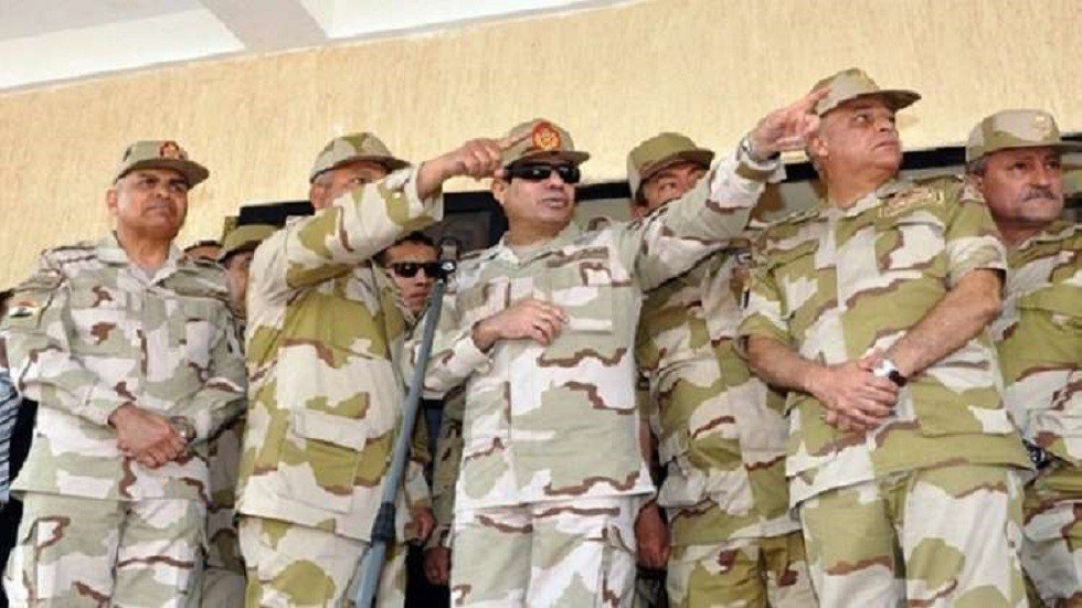 السيسي يأمر بنقل تبعية ميناء العريش للجيش المصري