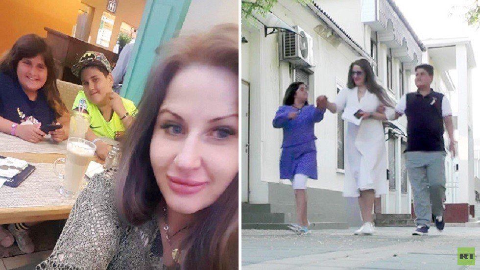 امرأة روسية تسترد ولديها من زوجها الأردني في "أسعد يوم في حياتها"