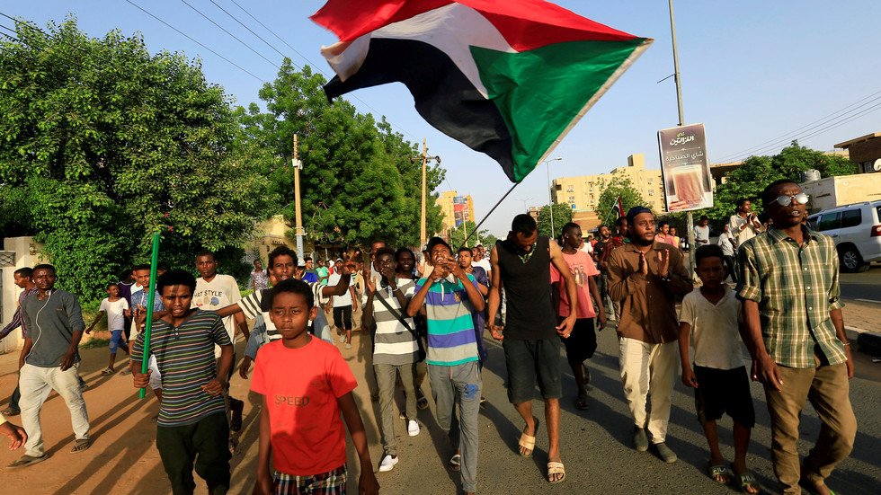 تظاهرات طلابية في السودان احتجاجا على أحداث "الأبيض" الدموية