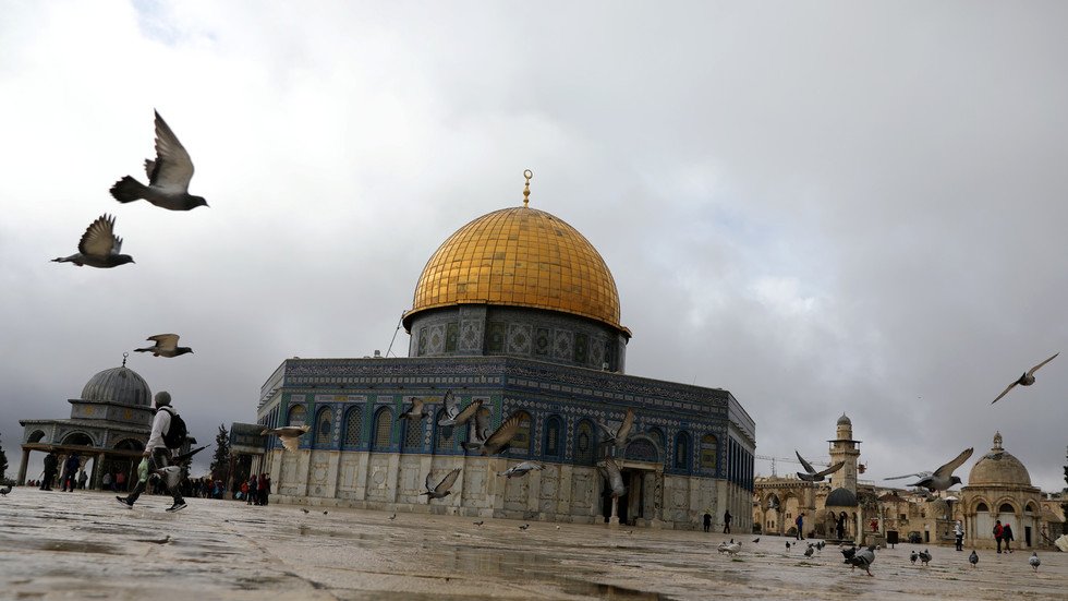 إسرائيل: منح فلسطيني الضفة وغزة تسهيلات بمناسبة عيد الأضحى