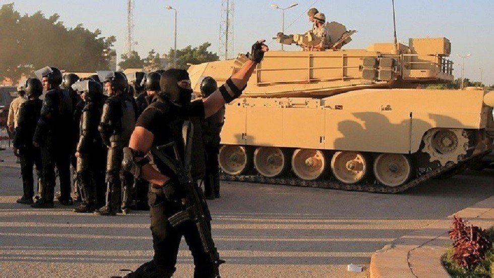 مصر.. مقتل 15 مسلحا في مداهمات في الفيوم والشروق