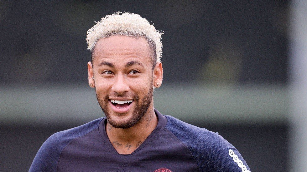 ريال مدريد يعرض راتبا "خياليا" على نيمار