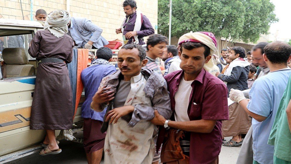 مقتل 5 أشخاص من عائلة واحدة وإصابة آخرين بقصف للتحالف على حجة اليمنية