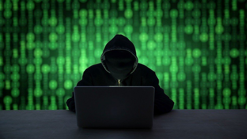 "آبل" تعرض مليون دولار لمن يستطيع اختراق هواتفها!