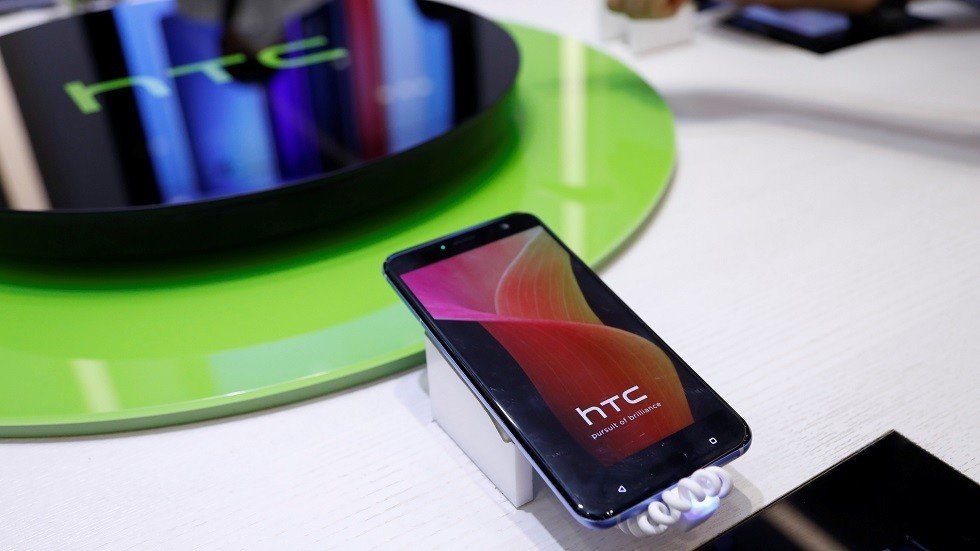 HTC  تعود للمنافسة بهاتف متطور