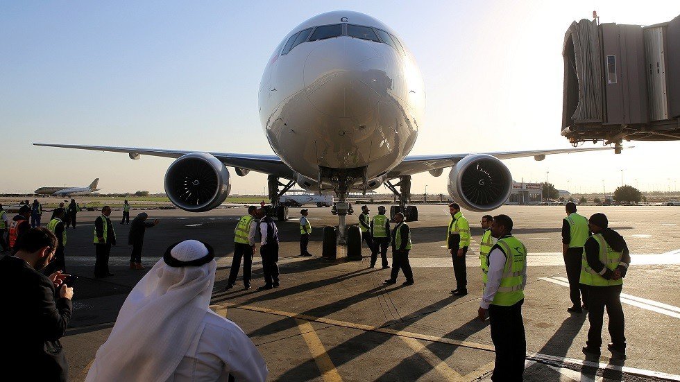 هبوط اضطراري لطائرة خليجية في الكويت بسبب الإغماء على الكابتن
