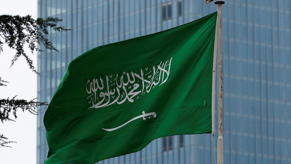 السعودية تحذر من العملات الافتراضية