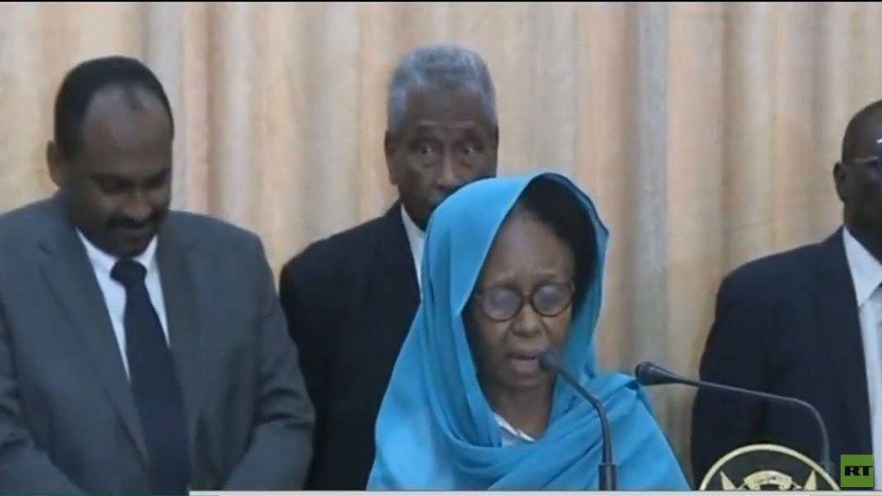 المجلس السيادي السوداني يبدأ أولى جلساته الرسمية