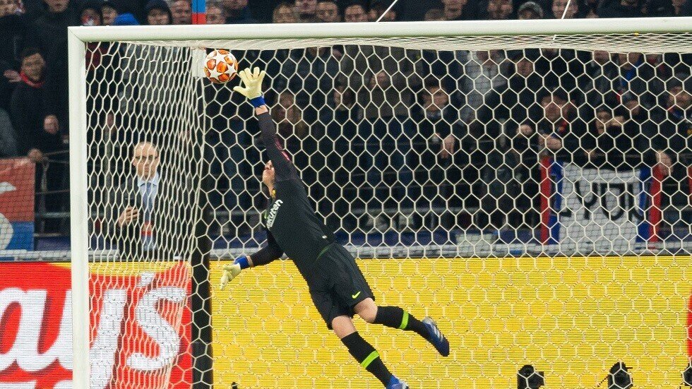 شاهد.. شباك برشلونة تهتز بهدف 