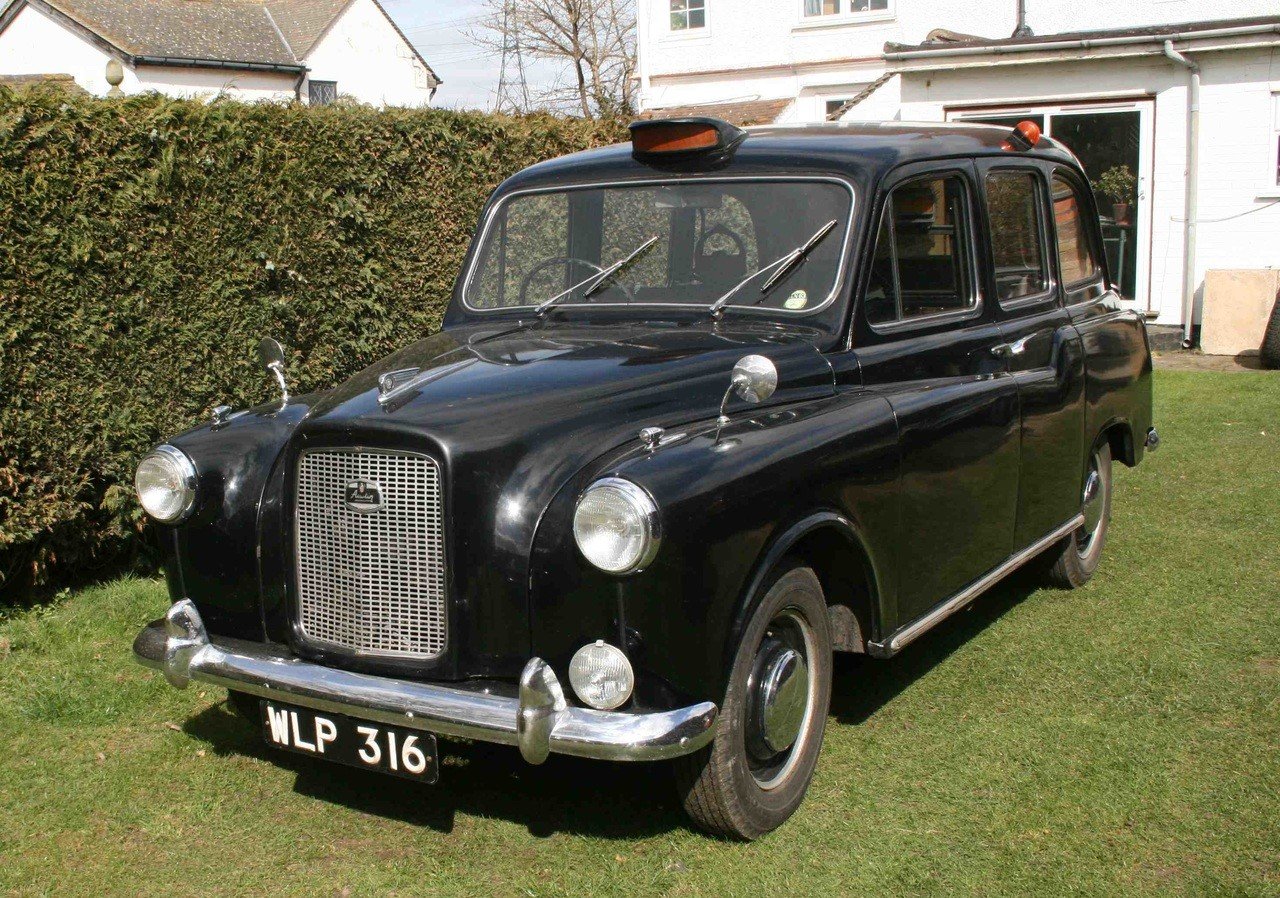أوستن Austin FX4 - بريطانيا
1958-1997