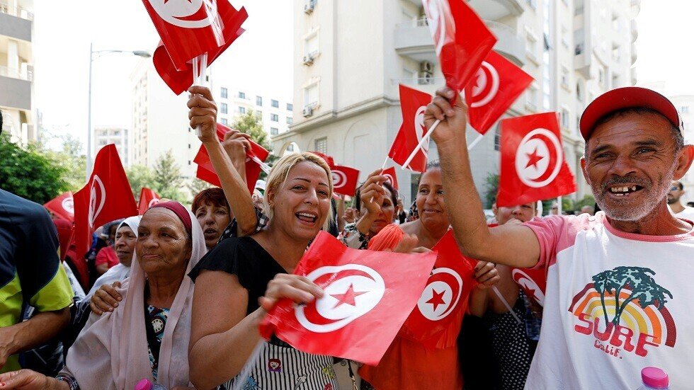 انطلاق حملة الانتخابات الرئاسية التونسية رسميا