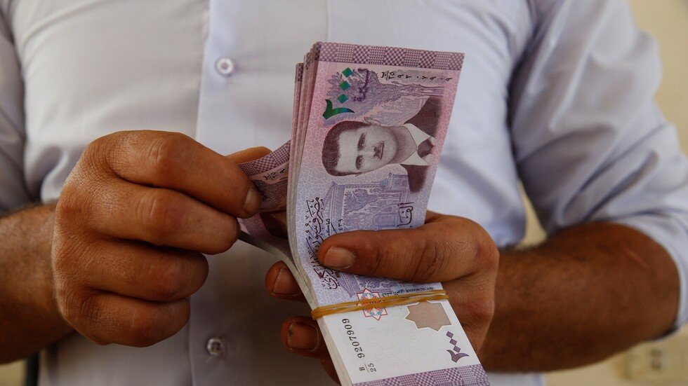 انخفاض الليرة السورية