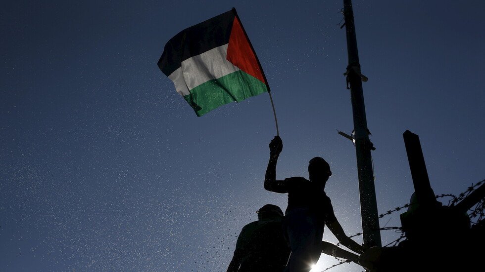 الخارجية الفلسطينية تدين زيارة نتنياهو للخليل وتحذر من نتائجها