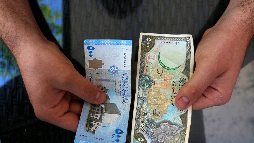 هبوط الليرة السورية إلى أدنى مستوياتها في السوق السوداء
