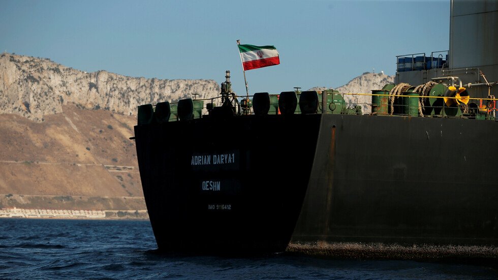 تقرير: واشنطن حاولت شراء ذمة قبطان "أدريان داريا 1" الإيرانية