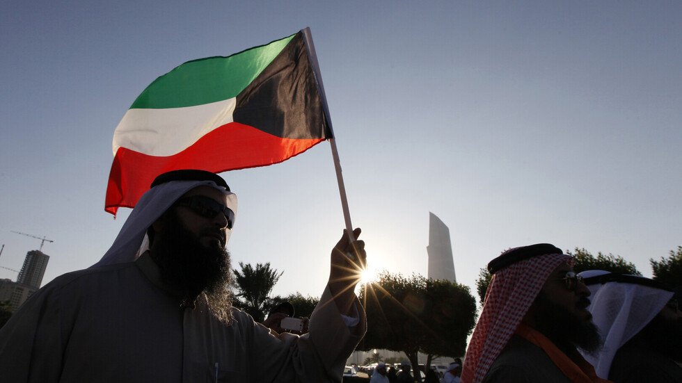 صحيفة كويتية: توقيف المسؤول الأمني مرتبط بـ