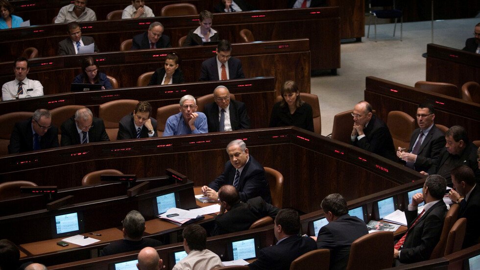الكنيست الإسرائيلي يصوت الاثنين على قانون "كاميرات المراقبة" للانتخابات المقبلة