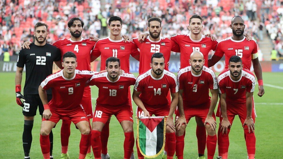شاهد.. "الفدائي" الفلسطيني يعود بخيبة أمل من سنغافورة