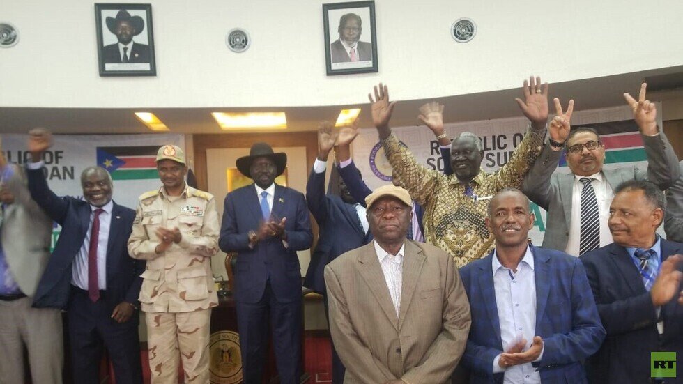 توقيع "إعلان جوبا" رسميا تمهيدا لمفاوضات سلام بين الحكومة السودانية والحركات المسلحة