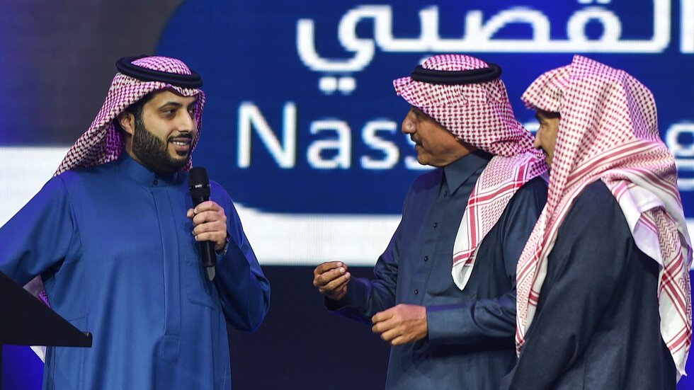 تركي آل الشيخ ينشر مقطعا لمجهول ويقول إنه مطلوب للموسم!