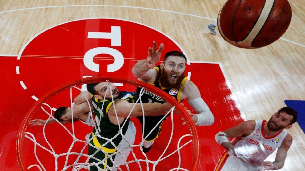 إسبانيا تتغلب على أستراليا بعد وقتين إضافيين وتبلغ نهائي مونديال السلة (فيديو)