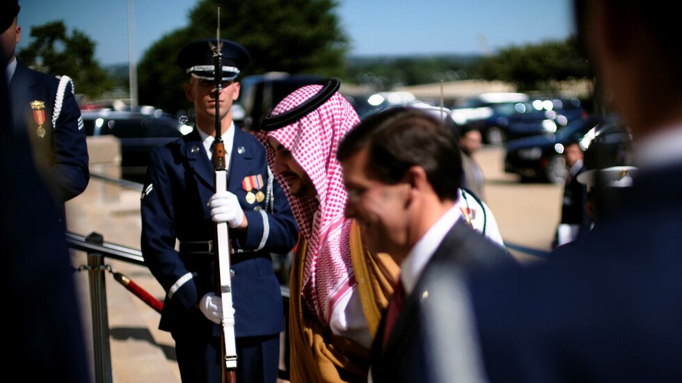 خالد بن سلمان: نقف مع إدارة ترامب في وجه قوى الشر