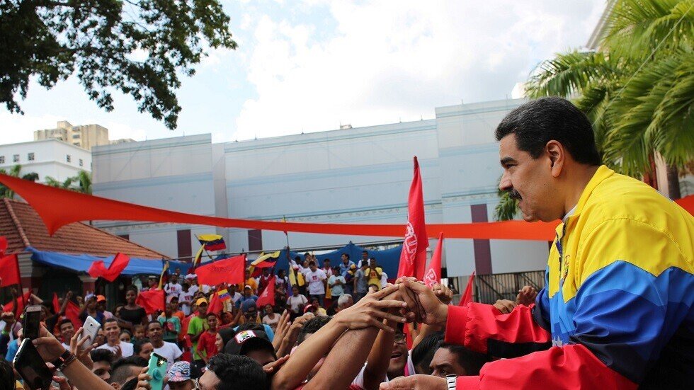 مادورو: روسيا دعامة فنزويلا في مجال الطاقة والتعاون العسكري الفني