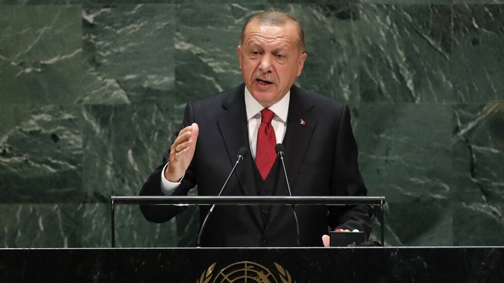 أردوغان: امتلاك الأسلحة النووية يجب أن يكون مسموحا للجميع أو ممنوعا للجميع