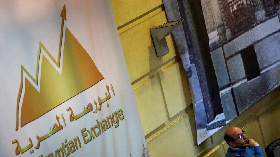 الحكومة المصرية تتصدى لخسائر البورصة