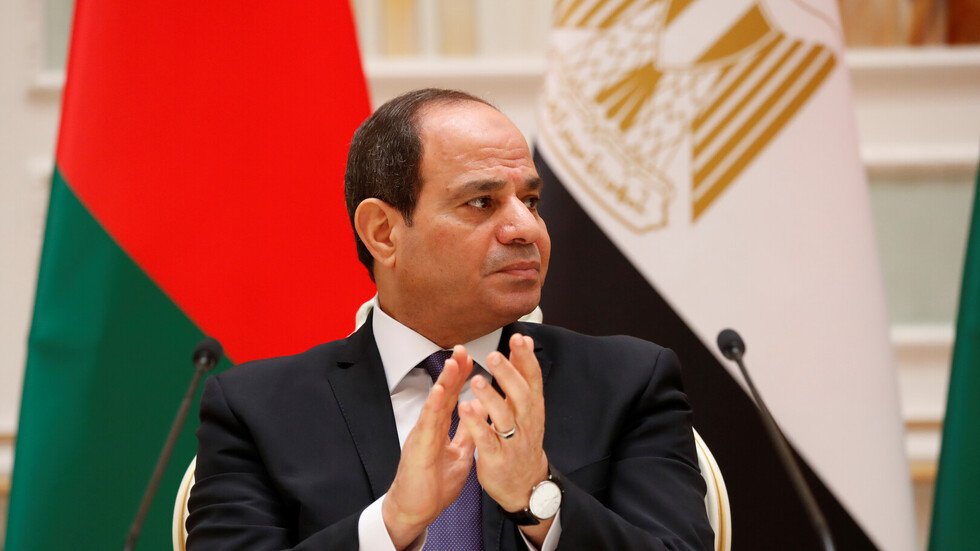 السيسي: أتابع بنفسي إجراءات تنقية البطاقات التموينية