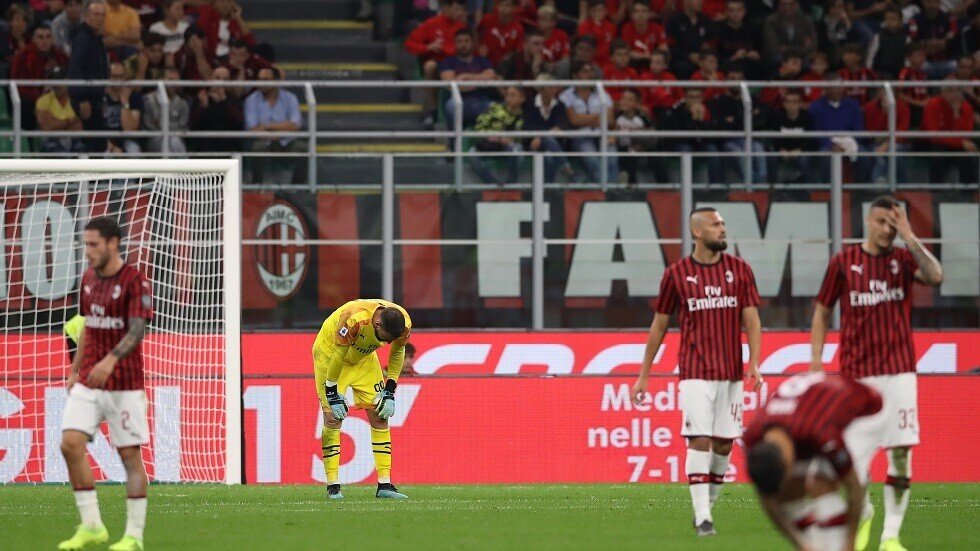 فيورنتينا يعمق جراح ميلان  (فيديو)