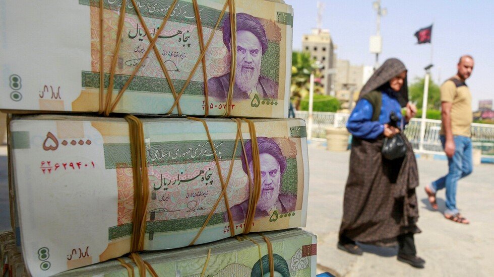مصرف إيراني يفتتح 7 فروع له في العراق
