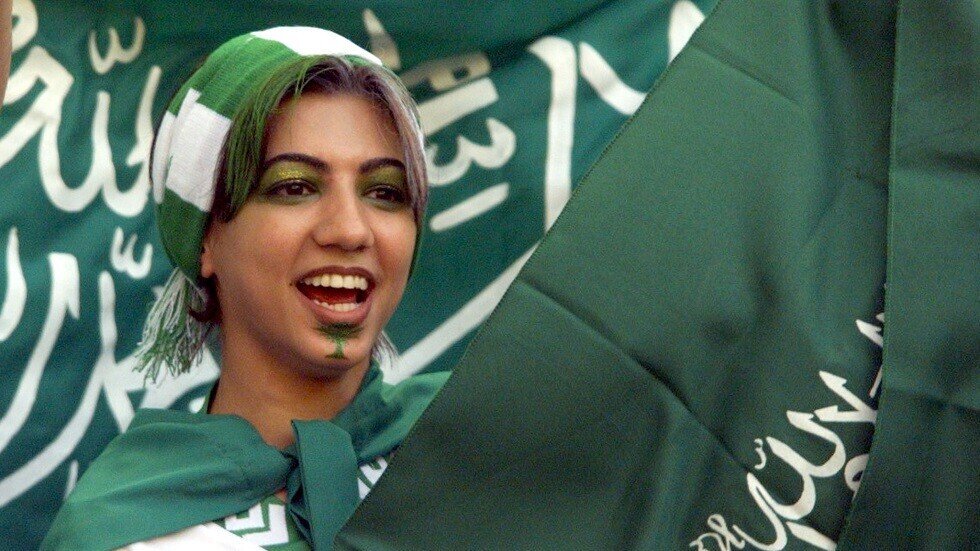 السعودية.. انطلاق أول دوري نسائي لكرة القدم