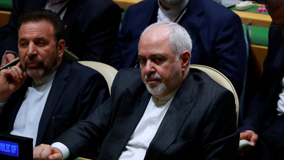 ظريف ينفي تعرض سفير إيران في الأمم المتحدة لاغتيال بيولوجي