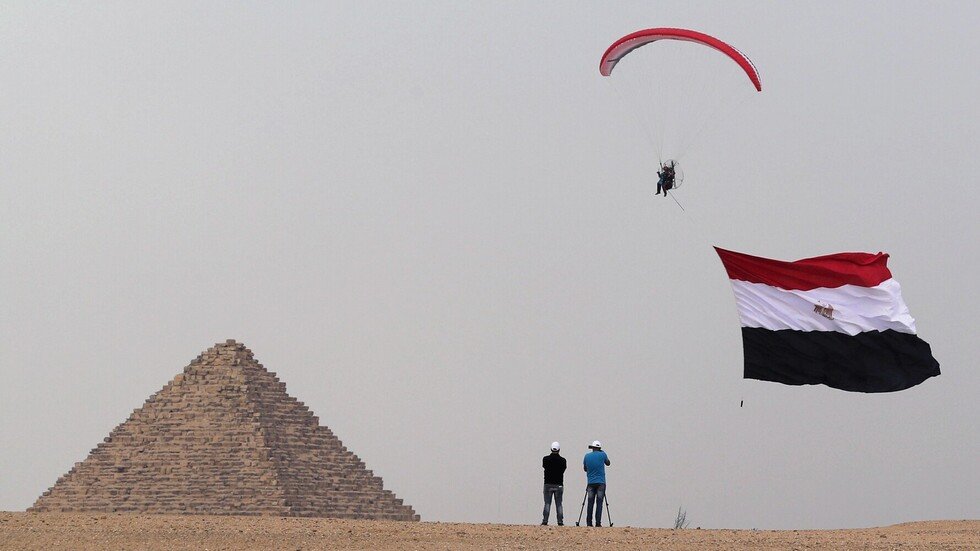 مصر.. مشروع لتوصيل الغاز إلى 2.4 مليون منزل