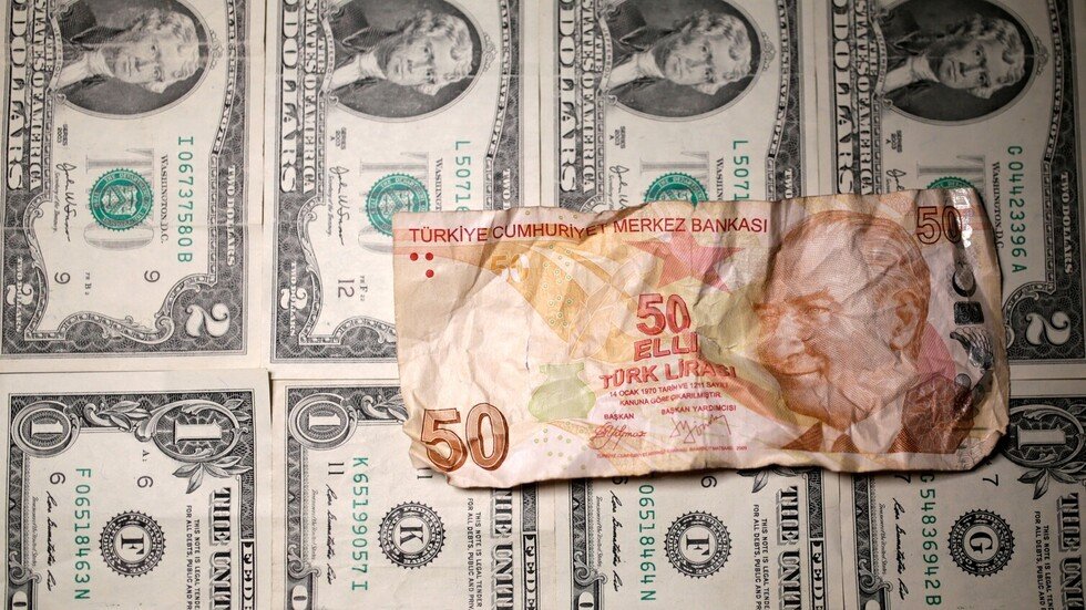 انخفاض بورصة اسطنبول مع انطلاق العملية التركية في سوريا