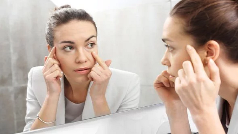 3 علامات تحذيرية على الوجه تدل على نقص فيتامين B12