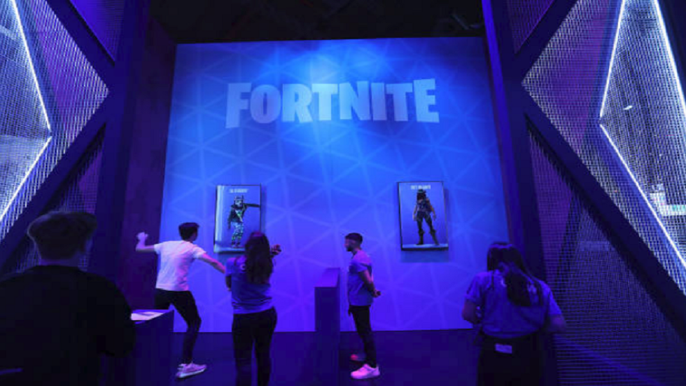 Fortnite تثير الجدل ببث 