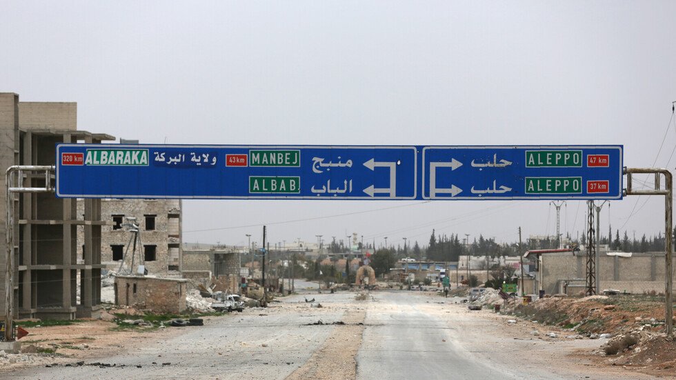 مصدر عسكري: مواقع الجيشين السوري والتركي متقاربة والاشتباك وارد